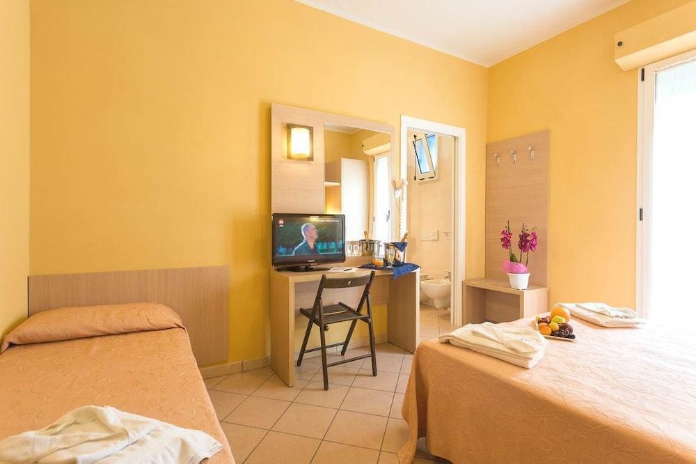 Hotel Originale By Alehotels Rimini Extérieur photo