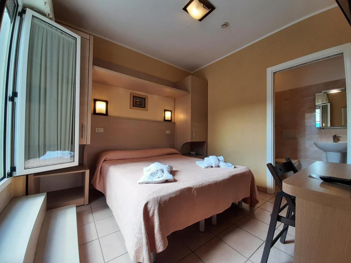 Hotel Originale By Alehotels Rimini Extérieur photo